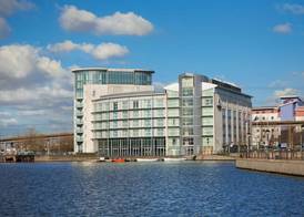 DoubleTree by Hilton London Excel 5