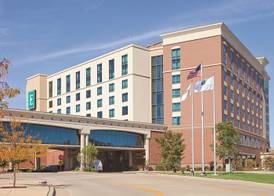 Embassy Suites by Hilton E Peoria Riverfront Conf Center 4