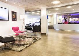Novotel Fontainebleau Ury 2