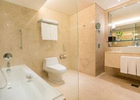 Holiday Inn BANGKOK SILOM by IHG 5