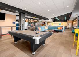 Tru By Hilton Portland Airport, Or 5