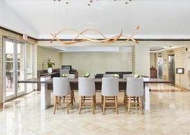 DoubleTree by Hilton Dallas - Market Center 3