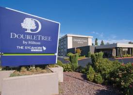 DoubleTree by Hilton Chico 5