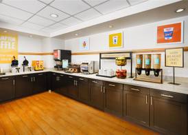 Hampton Inn Chicago-Midway Airport 4