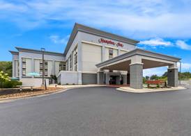 Hampton Inn Florence Midtown near University of North Alabama 4