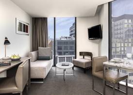 Mantra Collins Hotel 5