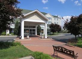 Hilton Garden Inn Westbury 3