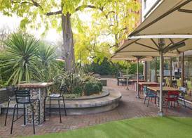 DoubleTree by Hilton London - Hyde Park 3