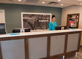 Hampton Inn & Suites Bay City 5