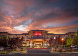 Hampton Inn & Suites Windsor - Sonoma Wine Country 4