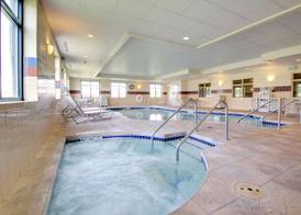 Hampton Inn & Suites Grafton 5