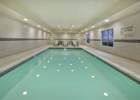 Hampton Inn & Suites Wichita-Northeast 5