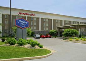 Hampton Inn Lima 2