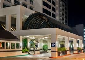 Hilton Woodland Hills/Los Angeles 5