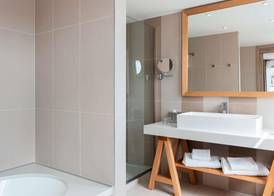 Mercure Maintenon 4