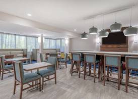 Hampton Inn New Philadelphia 5