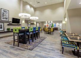 Hampton Inn & Suites Burlington 4