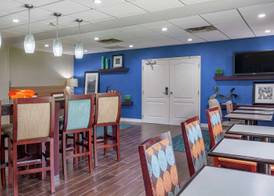 Hampton Inn Adel 4