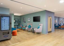 Hampton by Hilton London Gatwick Airport 3