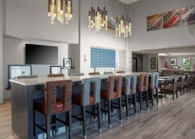 Hampton Inn & Suites Chicago-Burr Ridge 4