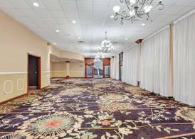 DoubleTree by Hilton Charlottesville 4