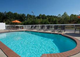 Hampton Inn Cornelia 5