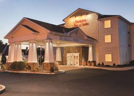 Hampton Inn & Suites Mystic 2