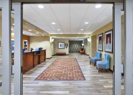 Hampton Inn & Suites Wichita-Northeast 4