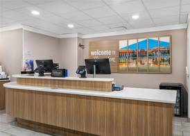 Hampton Inn Albany-Wolf Road 4