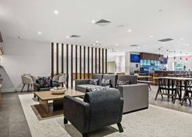 DoubleTree by Hilton New York JFK Airport 2