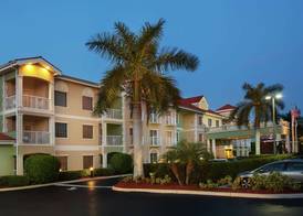 DoubleTree Suites by Hilton Naples 2