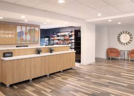 Hampton Inn & Suites Berkshires-Lenox 5