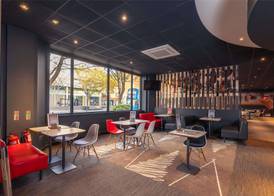 ibis Portsmouth 4