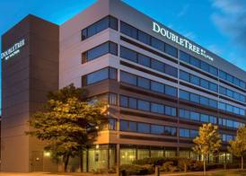 DoubleTree by Hilton Chicago Schaumburg 4