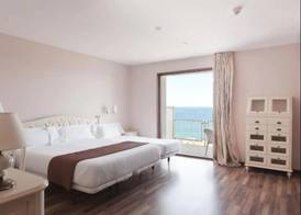 Hotel Roger de Flor by Seleqtta 3
