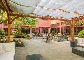 DoubleTree by Hilton Boston Andover 3
