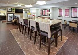 Hampton Inn Dickson 4