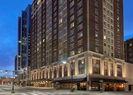 Hotel Phillips Kansas City, Curio Collection By Hilton 2