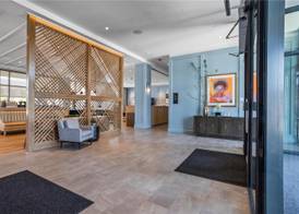 The Highlander at Radford, Tapestry Collection by Hilton 2