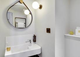 ibis Levallois Perret 5
