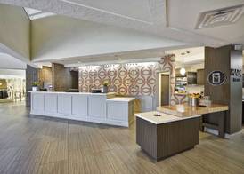 DoubleTree by Hilton Phoenix North 4