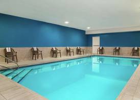 Hampton Inn Kansas City/Blue Springs 4