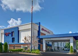 Hampton Inn Greenwood 3
