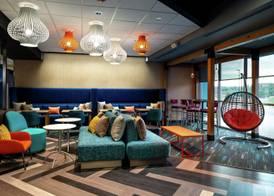 Tru By Hilton Staunton 5