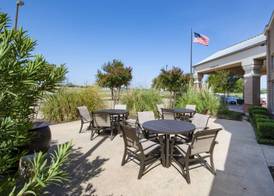 Hampton Inn & Suites N. Ft. Worth-Alliance Airport 2