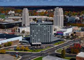 Doubletree By Hilton Battle Creek 3