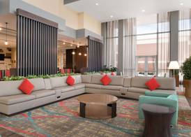 Embassy Suites by Hilton Chicago Naperville 3