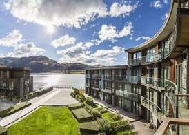 Hilton Queenstown Resort & Spa 3