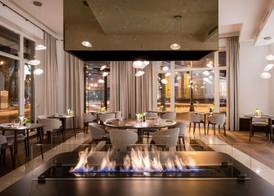 Grand Hotel Vilnius, Curio Collection by Hilton 5