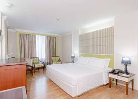 Golden Tulip Sovereign Hotel Bangkok 5